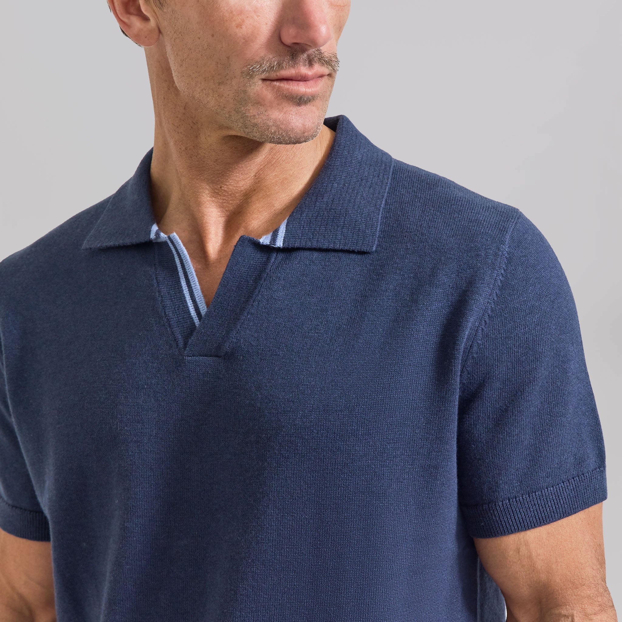 The William - Cotton/Cashmere Johnny Collar Polo - Navy/Baby Blue